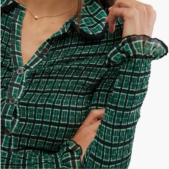 Free People Caught A Feeling Smocked
Button-Up Top Green - Picture 4 of 12